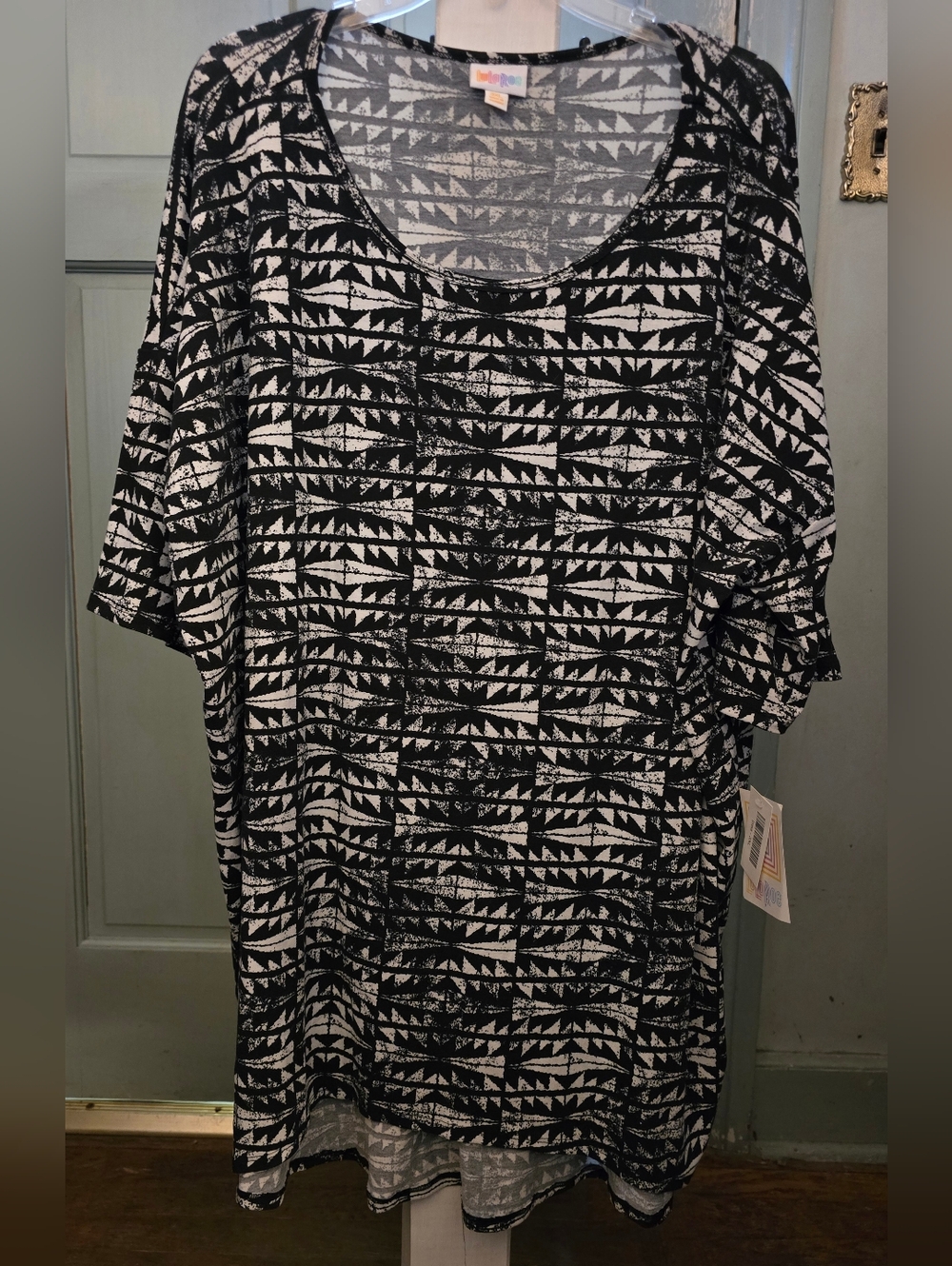 NWT - LuLaRoe Black and White Tribal Print Tunic